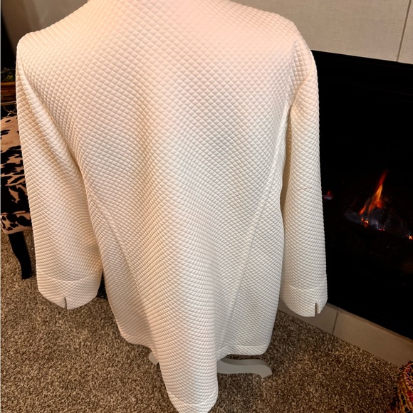 Chico's White Diamond-Patterned Blouse - Picture 6 of 8